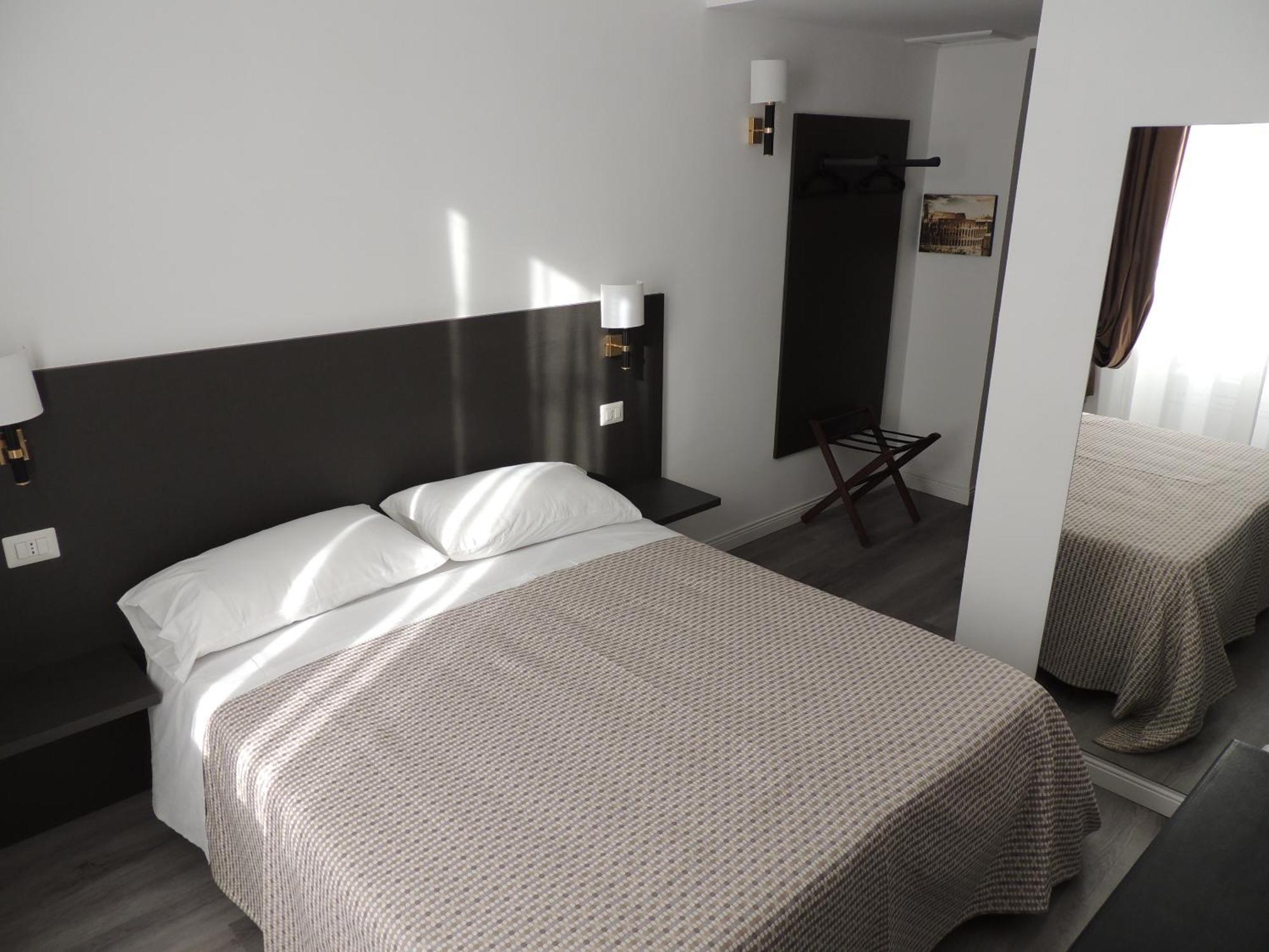 Madonna Della Neve Hotel Rome Luaran gambar